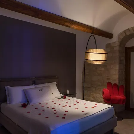 Le Dimore Del Garibaldi 카사노 델레 무르제