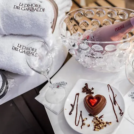 Bed & Breakfast Le Dimore Del Garibaldi 4*